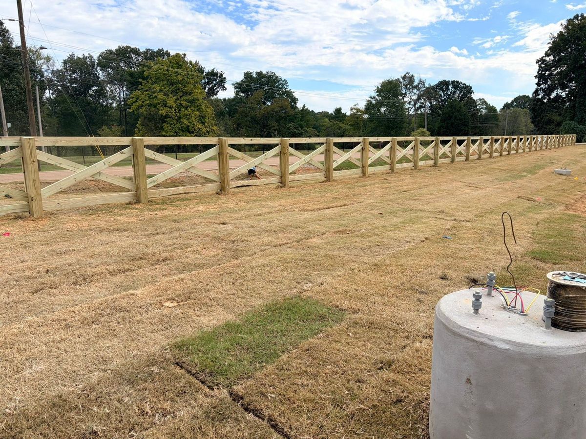 Custom Wooden Fences for Manning Fence, LLC in Hernando, MS