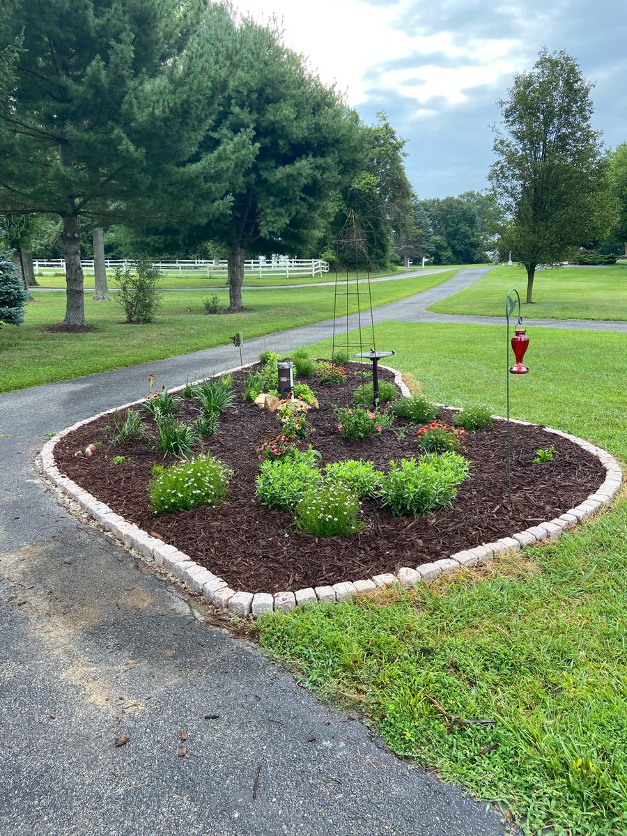 Garden edging and raised beds for Matteo Hardscapes in Towson,  MD