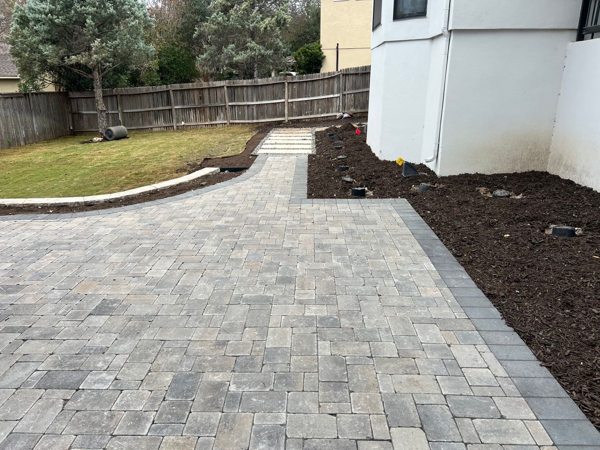 Mulch Installation for DR Landscape in San Antonio, TX