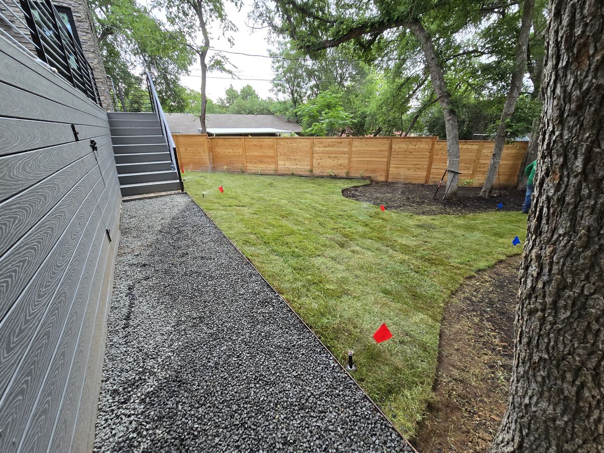 Front Yard Mulching for Green Pastures Lawn Care in Bastrop, TX
