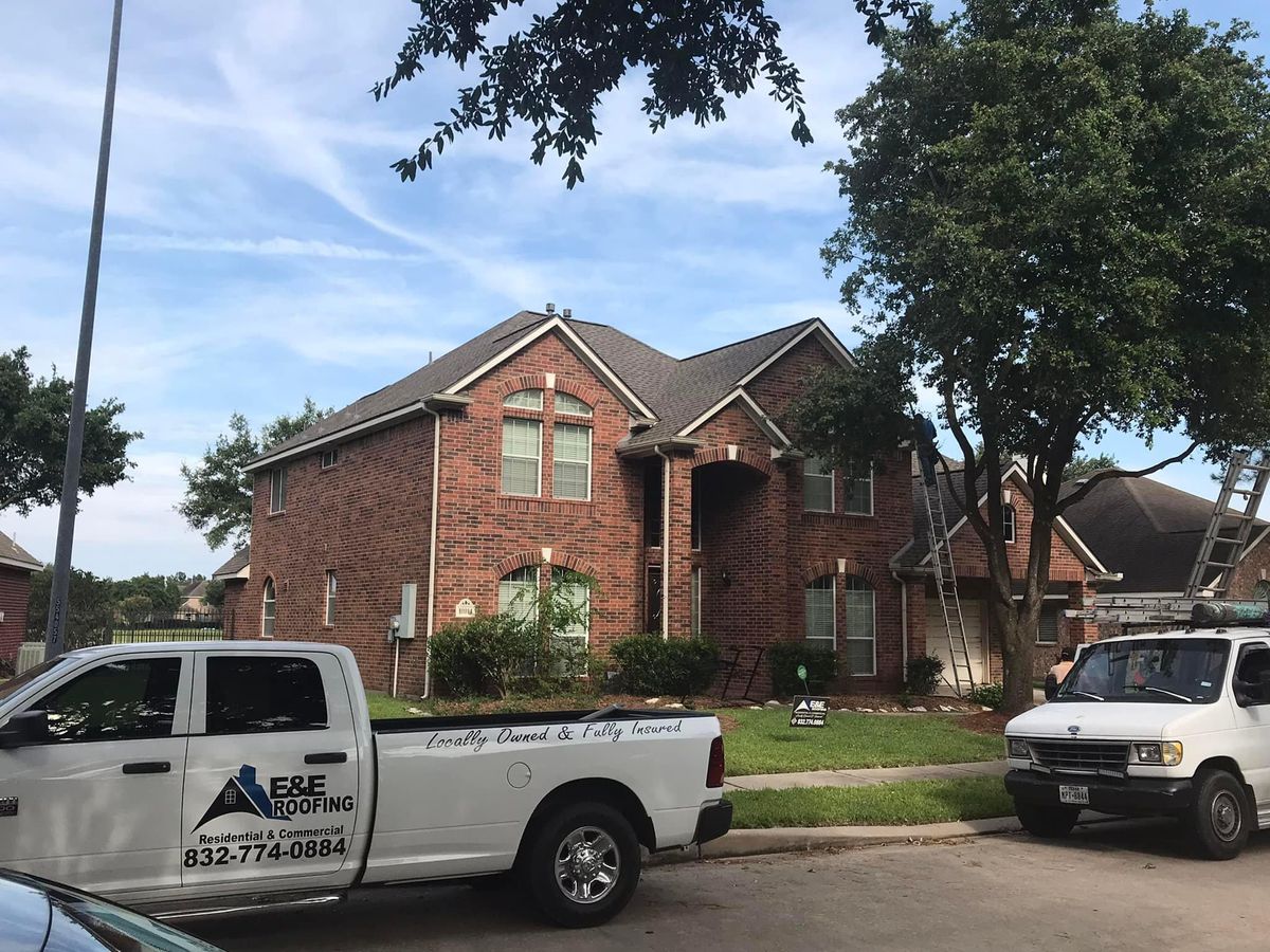 Residential Roofing for E & E Roofing in Baytown, TX