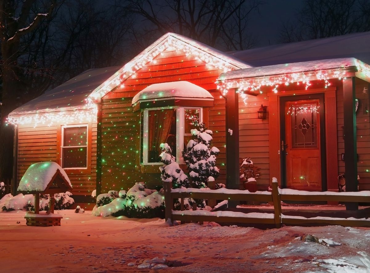 Holiday Lighting for Noble Night Lighting in Saint John, Indiana