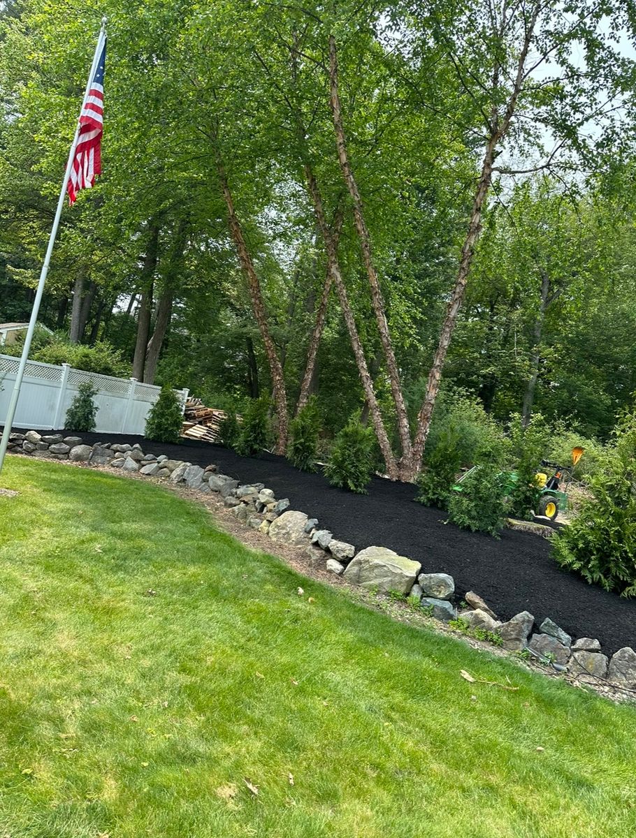 Mulch Installs for Pote Landscaping LLC in Wilmington, MA