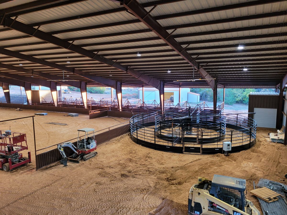 Barns and Arenas for Integrity Construction  in Azle, Texas