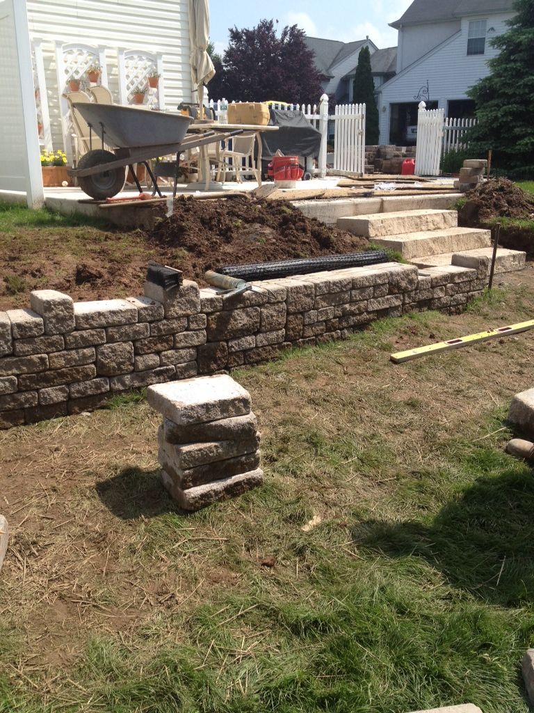 Weeding for The FAAR Group INC in Chalfont, PA