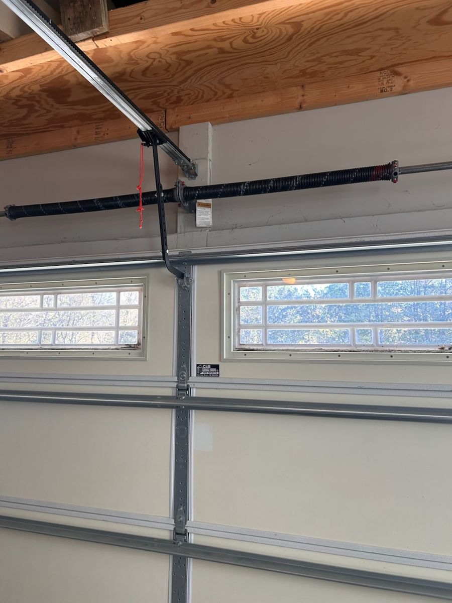 Garage Door Repair for C & B Garage Doors, LLC in Tellico Plains, TN