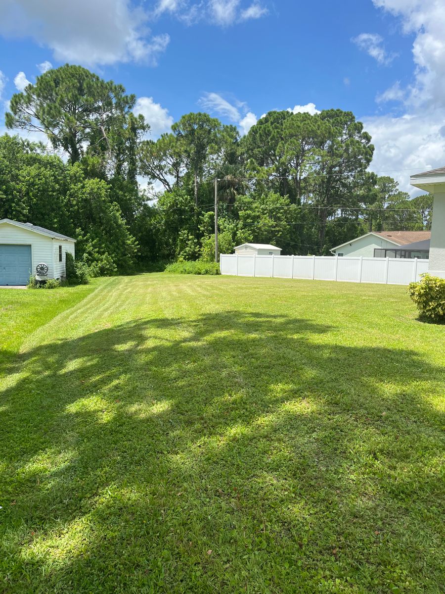 Lawn Maintenance for Space Coast Property Maintenance and Management LLC in Melbourne, FL