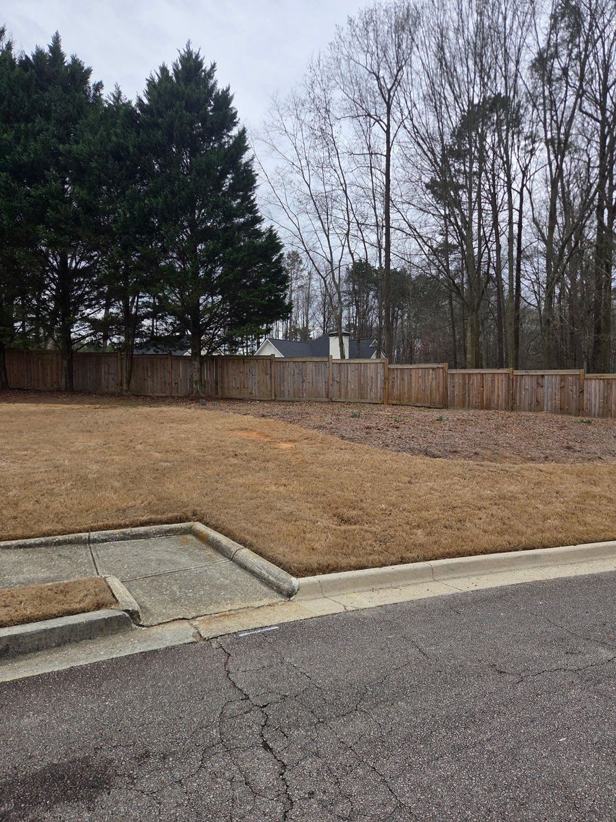 🏢 Commercial Lawn Maintenance for GA Lawn Care Pros in Jefferson, GA