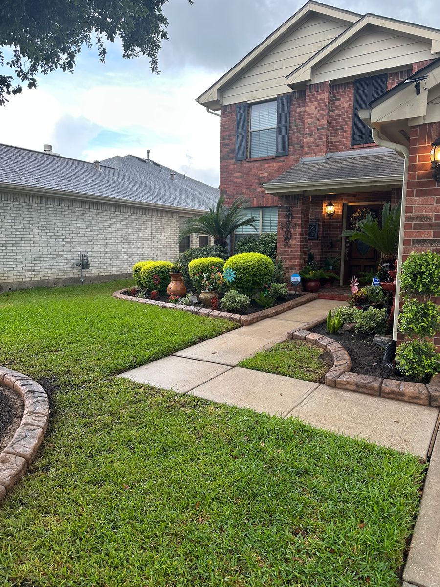 Landscaping for Texas Curb N Borders in Houston, TX