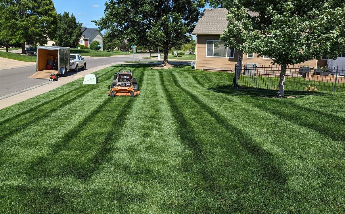 Lawn Maintenance for Gavin's Lawn Maintenance in Derby, KS