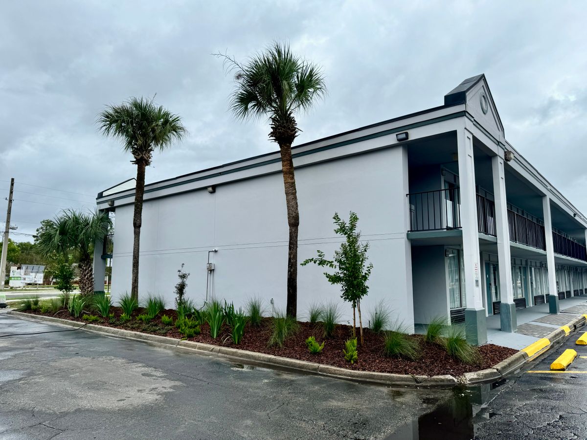 Commercial Landscape & Maintenance for Pro Designs Landscaping in Jacksonville, FL