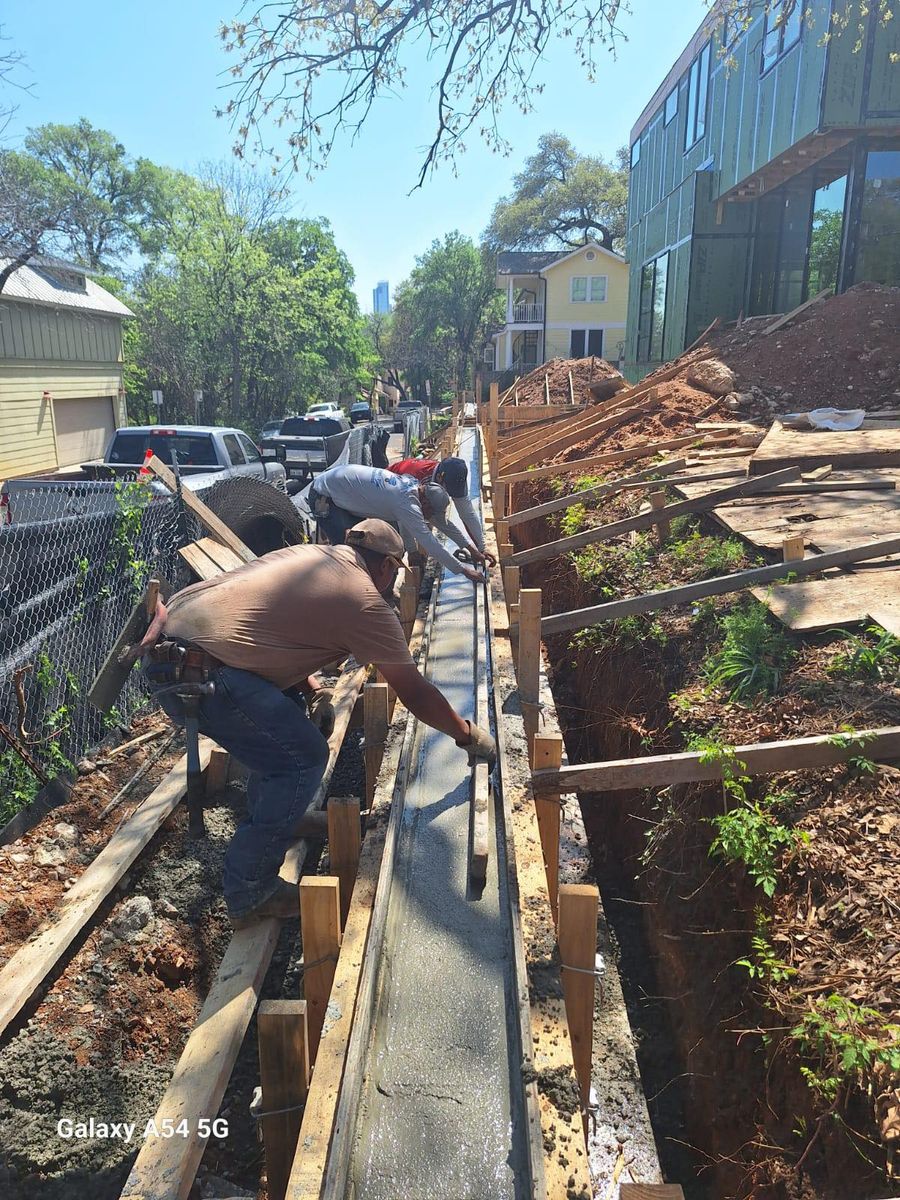 Retaining Wall Construction for Black Eagle Construction Inc in Austin, TX