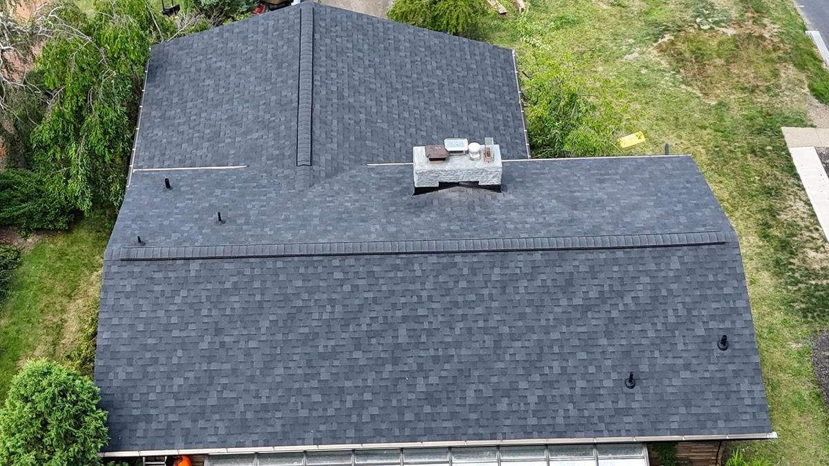 Commercial & Residential Roofing for Ridge Point Roofing in Venetia, PA