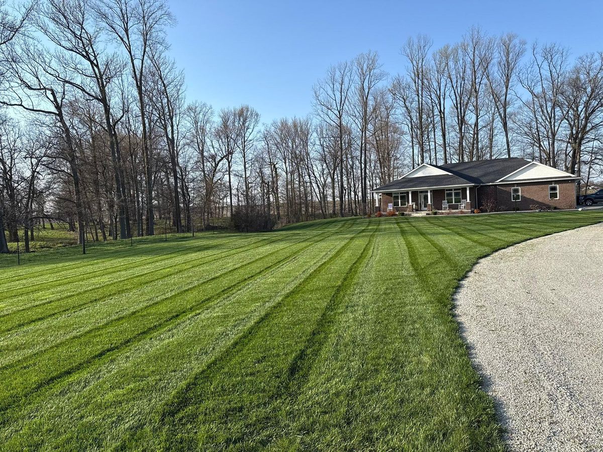 Shrub Trimming for Davidson Lawn Care LLC in Greensburg, IN