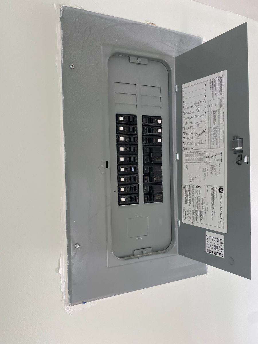 Electrical Panel Installation for Nominal Voltage in Orlando, FL