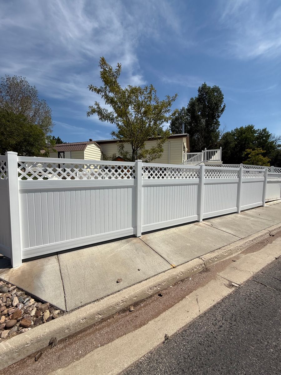 Fence Installation for DS Industries in Gillette, WY