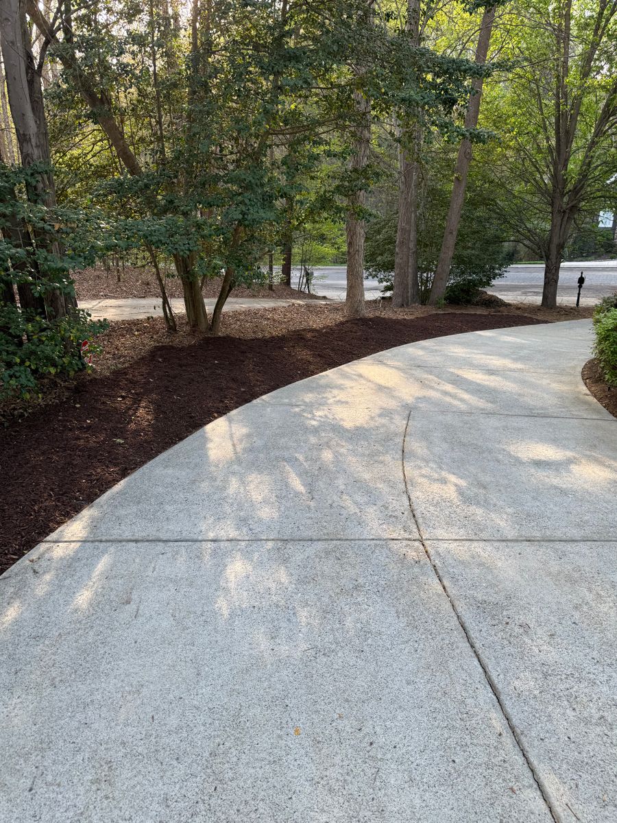 Mulch Installation for Southern Star Landscaping LLC in Catawba, NC