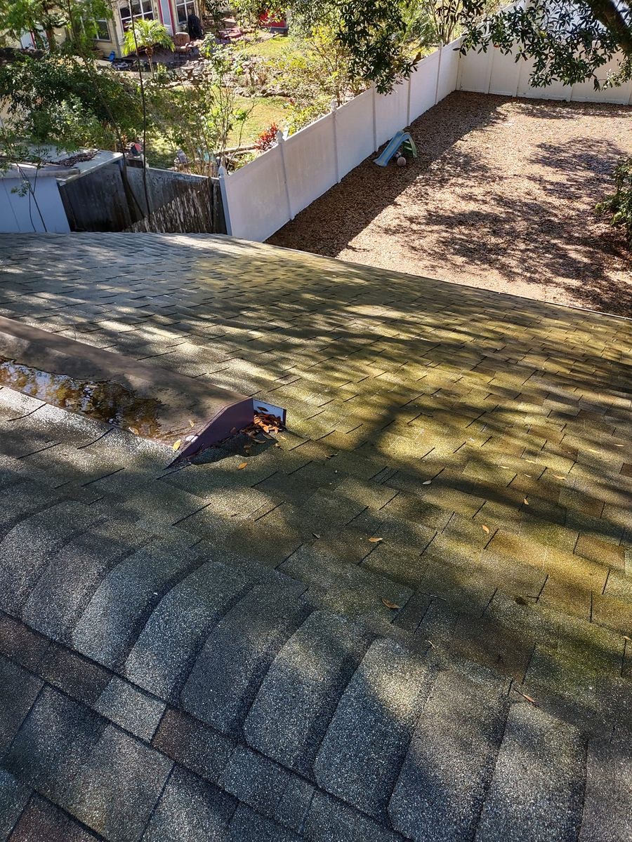 Roof Cleaning for Jonny On The Spot Pressure Washing LLC in Orlando, FL