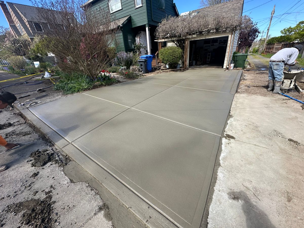 Concrete Driveway Installation for Olmedo Bros Concrete LLC in McMinnville, OR