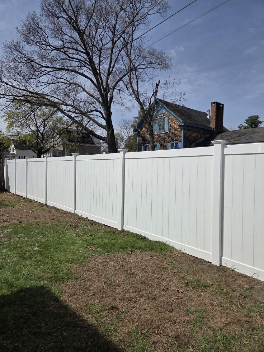 Vinyl Fencing Installation for Azorean Fence in Peabody, MA