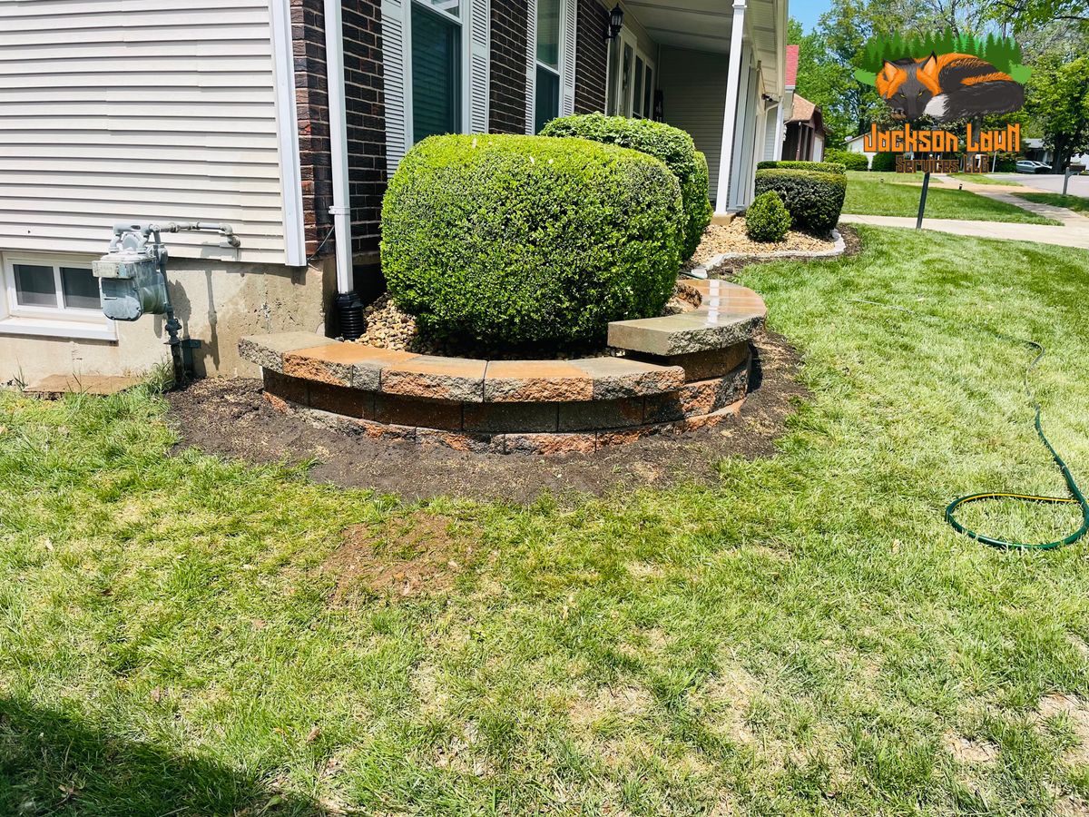Hedge Trimming for Jackson Lawn Services LLC in St Louis, MO