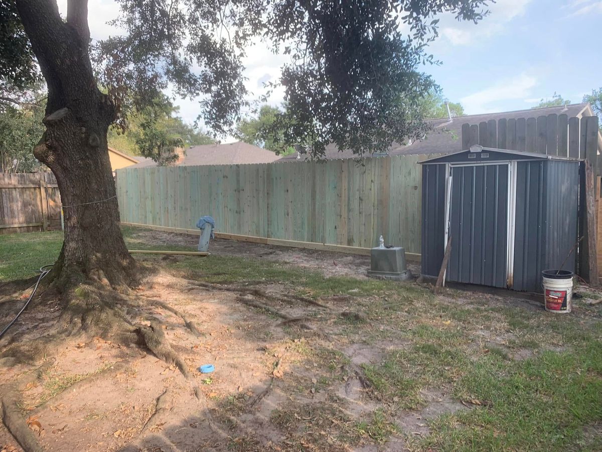 Fencing for Creative Design Remodeling in Kingwood,  TX