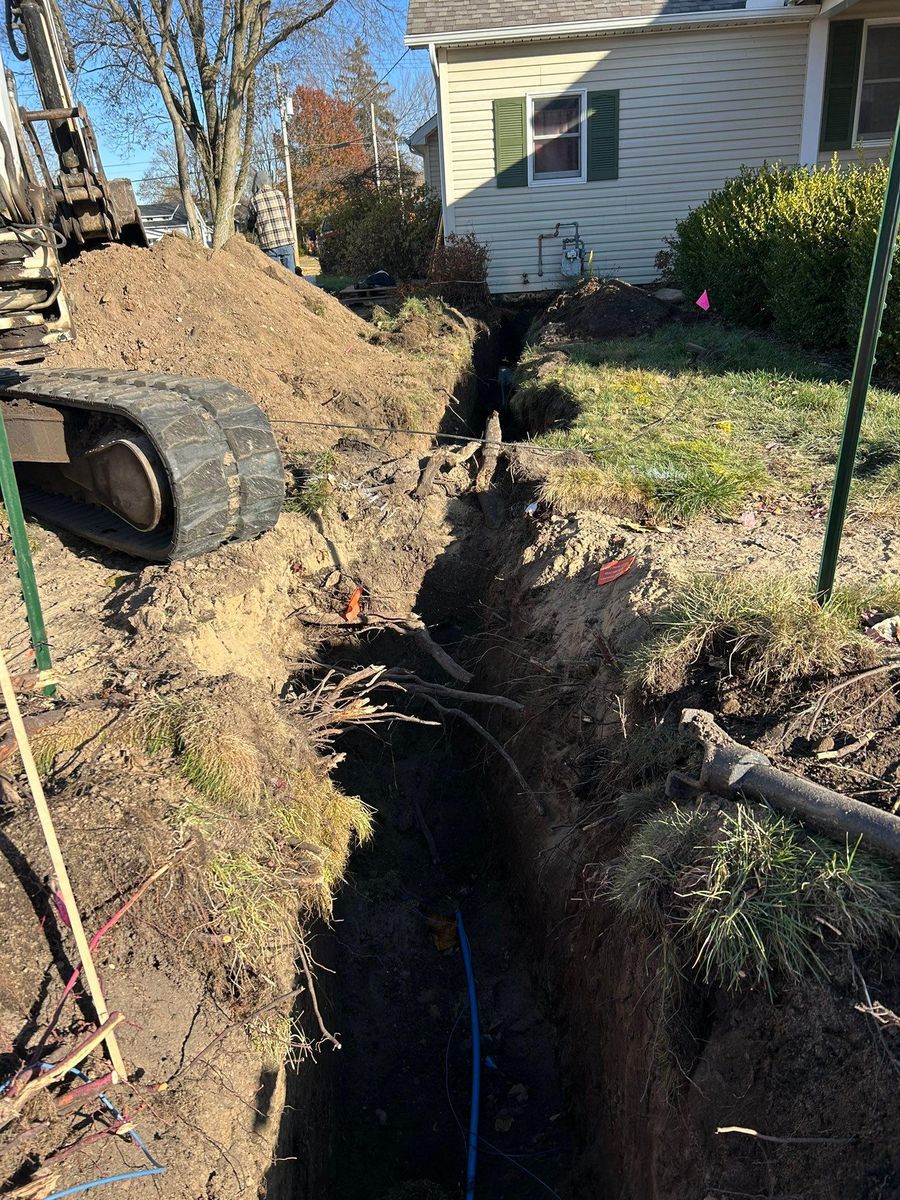Trenching for Mike Wilcoxson Excavating & Well Drilling in Pierceton,  IN