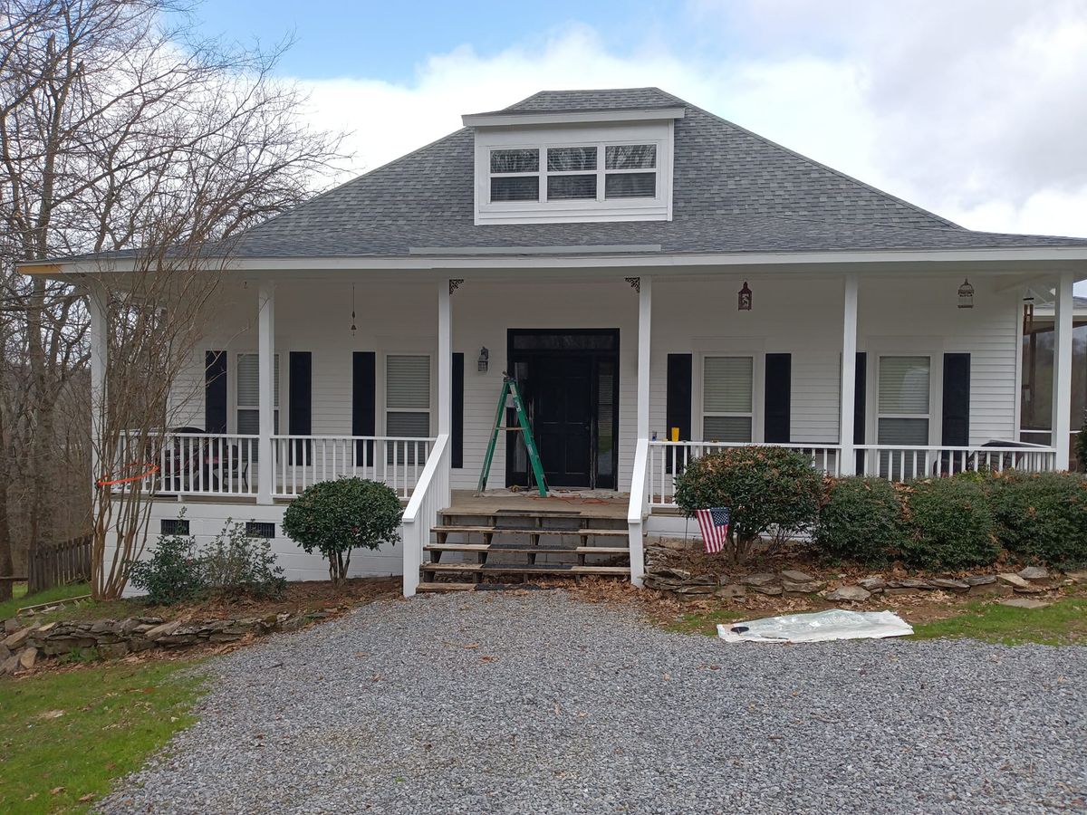 Pressure washing for 5th Generation Painting in Shelbyville, TN