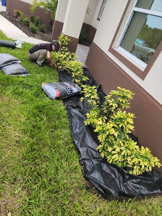 Mulch Installation for Southern Pride Turf Scapes in Lehigh Acres, FL