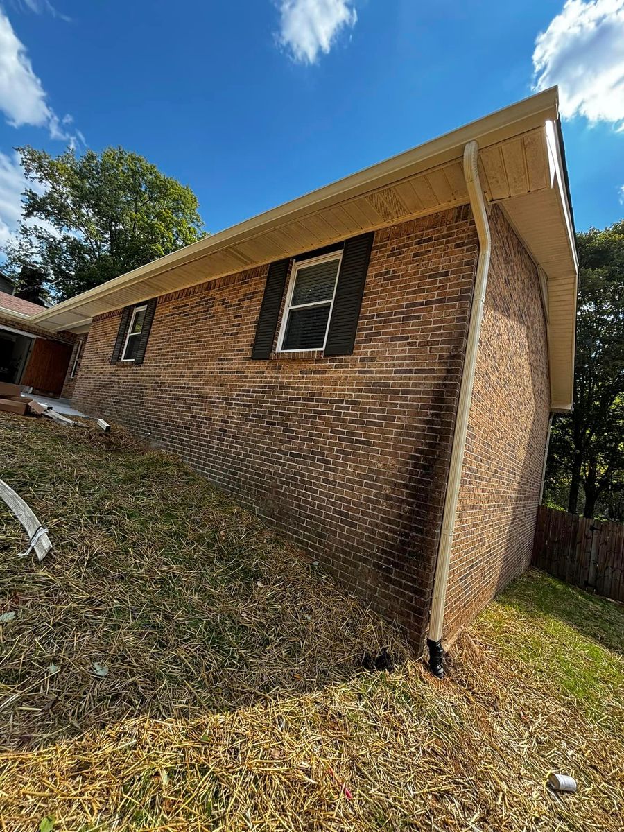 Gutter Installation for Scenic City Seamless Gutters LLC in Chattanooga, Tennessee