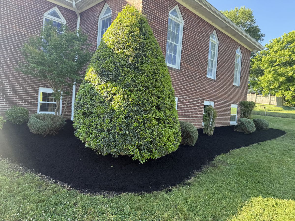 Mulch Installation for Lafollette Mulch, Stone and Lawn Care in La Follette, TN