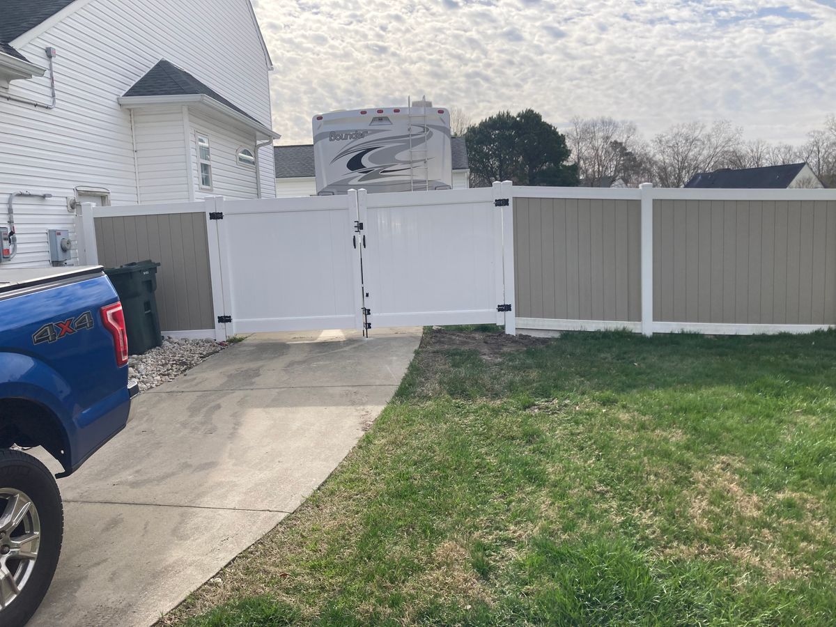 Vinyl Fencing for Sea Level Fence in Virginia Beach, VA