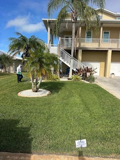 Lawn Spraying for Garrison Pest Control Inc in Hernando County, FL
