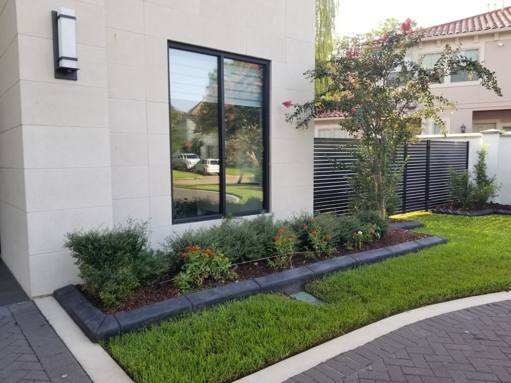 Landscaping for Texas Curb N Borders in Houston, TX