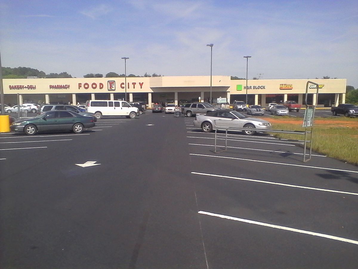 Sealcoating for Stripe A Lot in Knoxville, TN