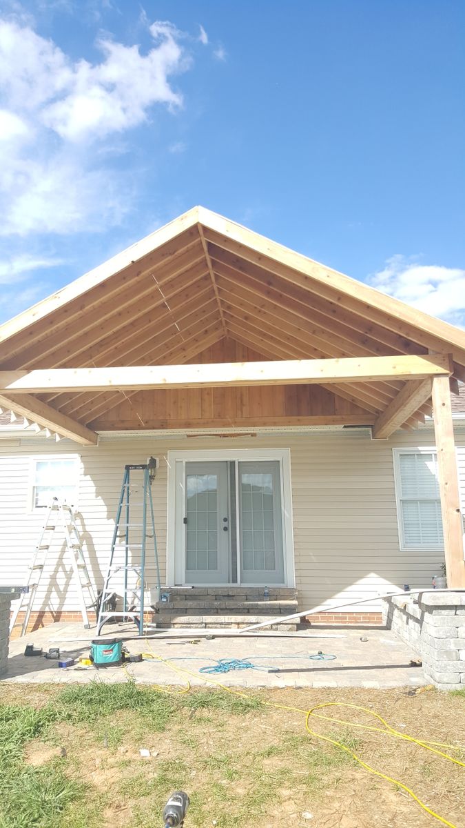 Custom Home Construction for Winchester Construction & Remodeling in Cave City, KY