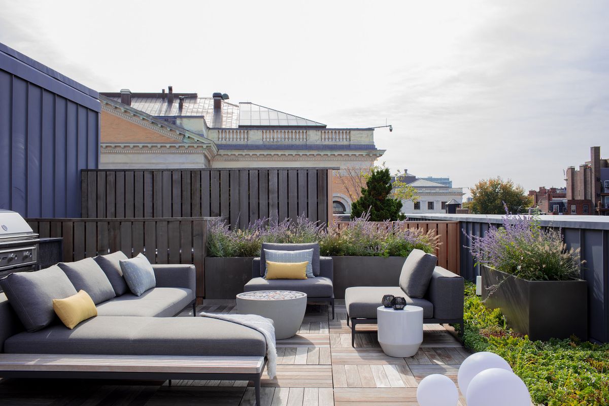 Rooftop Living Spaces for Live Living NYC in New York, NY