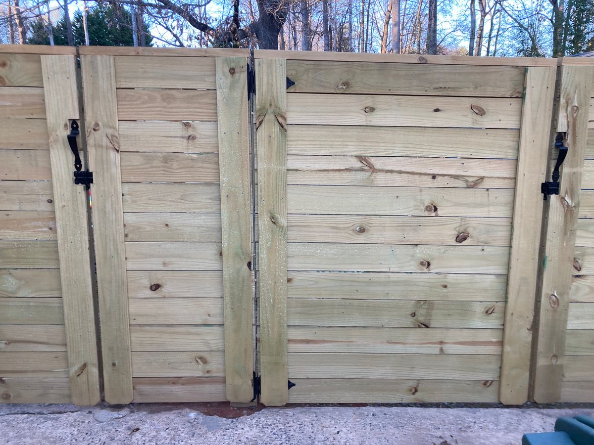 FENCING for Cisco Kid Landscaping Inc. in Lincolnton, NC