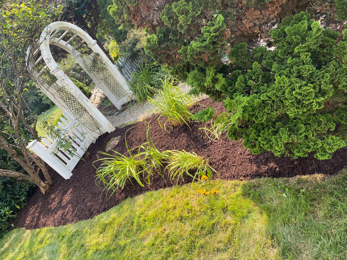 Lawn Maintenance for Stevenson Property Maintenance in Cheshire, CT