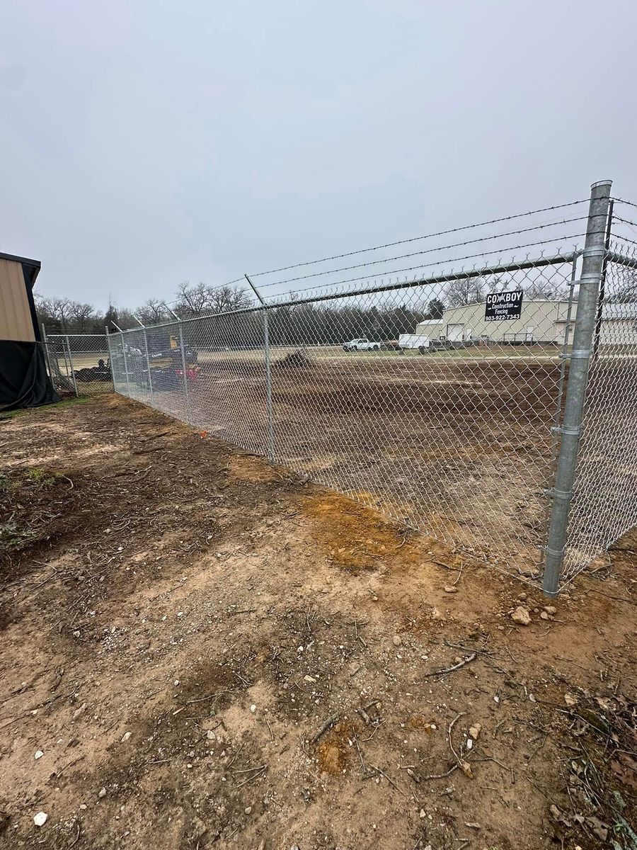 Commercial Fencing for Cowboy Construction in Palestine, TX
