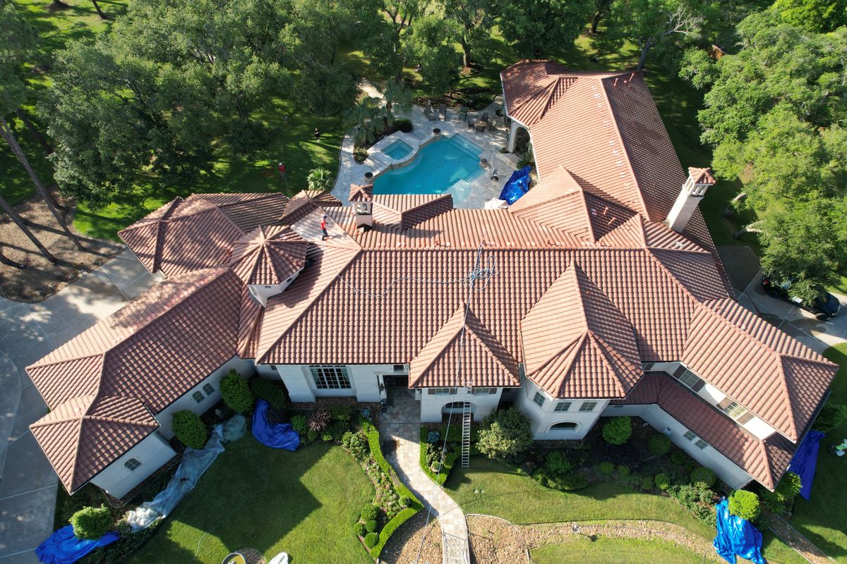 Roof Cleaning for Power Pressure Wash in Houston, TX