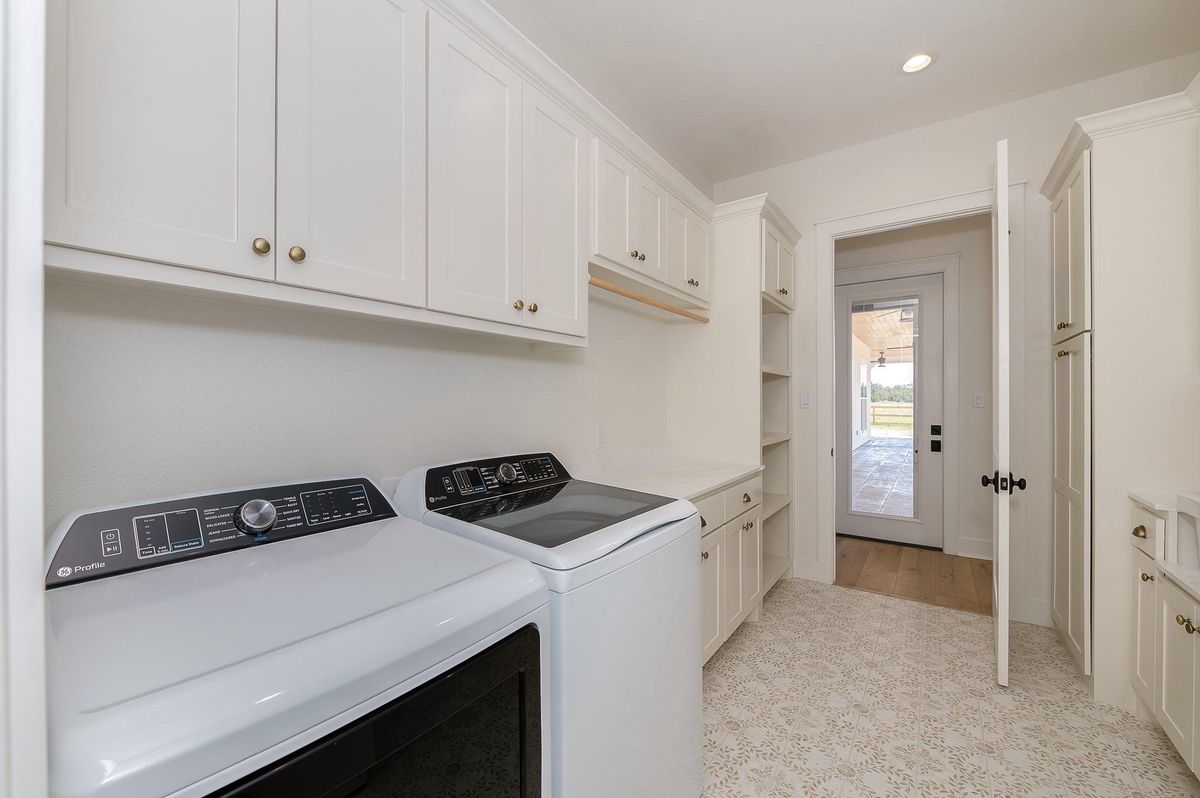 Interior and Exterior Painting for CWC Custom Homes & Barndominiums in Snook, TX