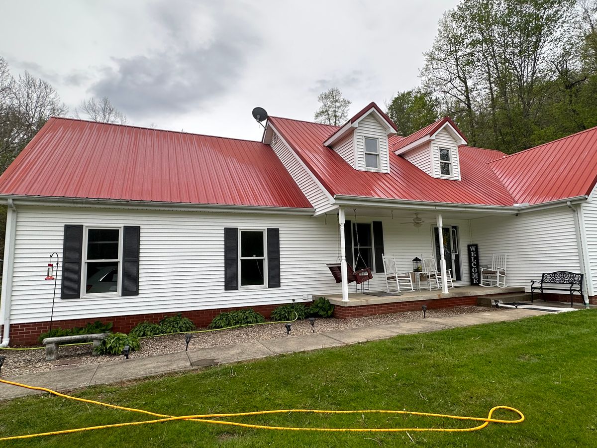 Roof Cleaning for 5 Star Hot Wash Services in Ashland, KY