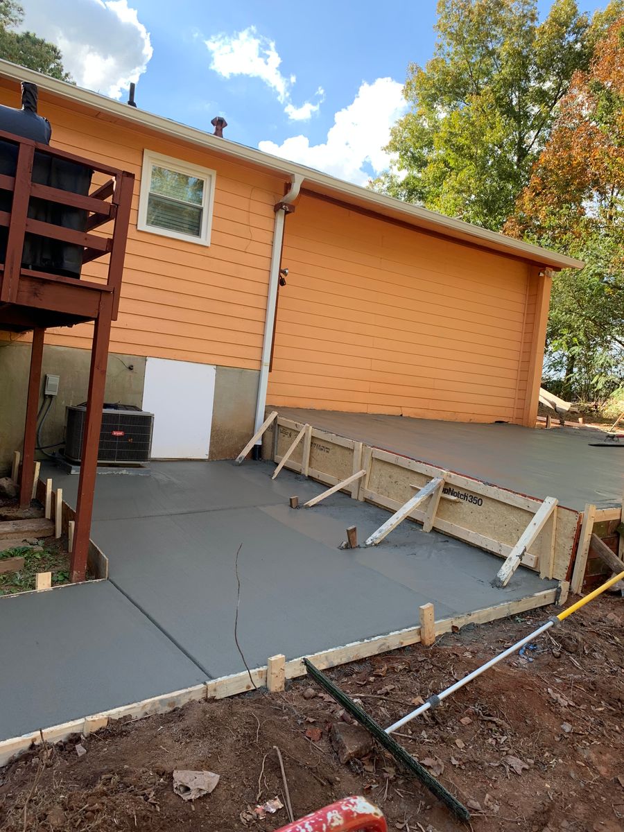 Concrete Slabs & Services for Expedite Construction in Douglasville, GA