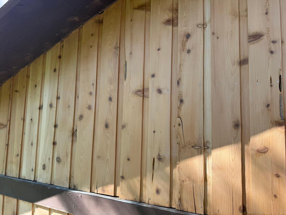 Sanding for Wild West Log home specialists in Corvallis, MT