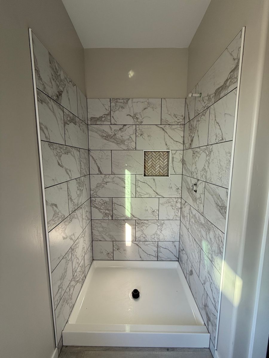 Shower Tiling for C&N Flooring Solutions LLC in Chino Valley, AZ