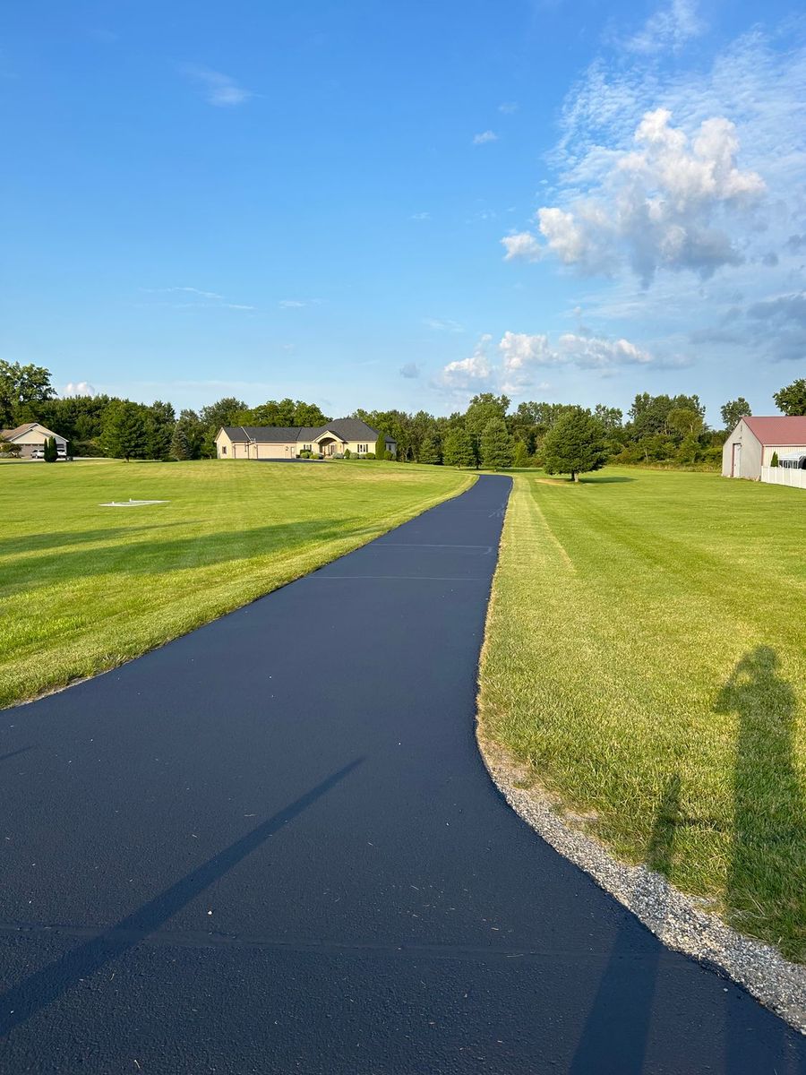 Asphalt Installation for Texcap Asphalt Construction in Magnolia, TX