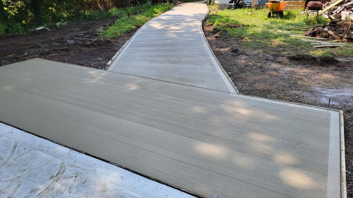 Sidewalk Installation for Concrete Pros, LLC in Lorain, OH