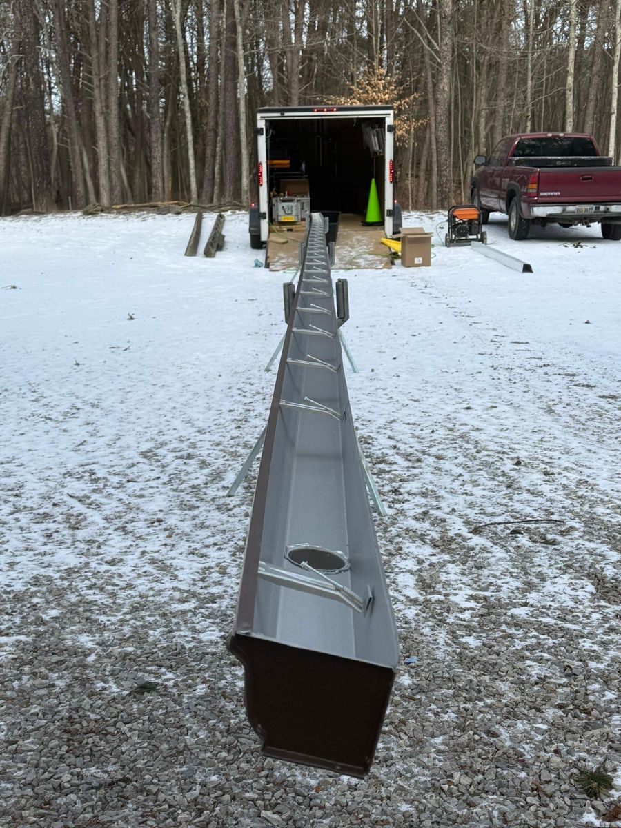 Gutter Maintenance for Top Hand Roofing and Gutter in Pomeroy, OH