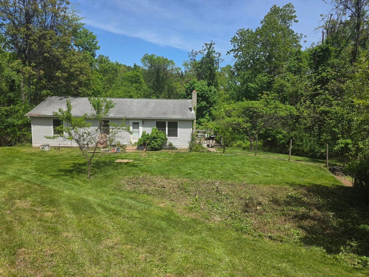 Lawn Maintenance for Abbott's Lawn & Landscape in Manchester, PA